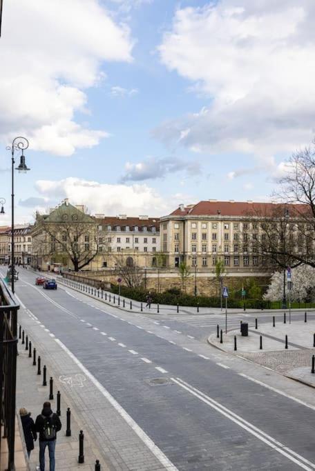 Miodowa 12, Old Town / 200 M From Castle Square Apartament